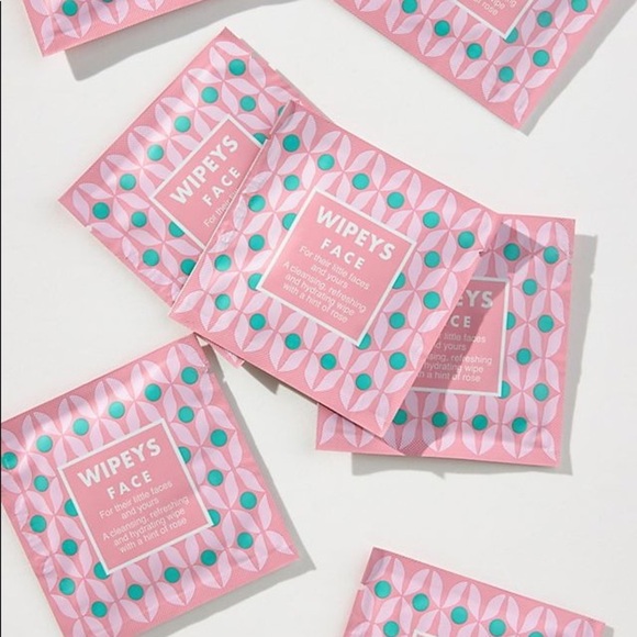 Wipeys Luxury Face Wipes Pack of 20 - Picture 2 of 6